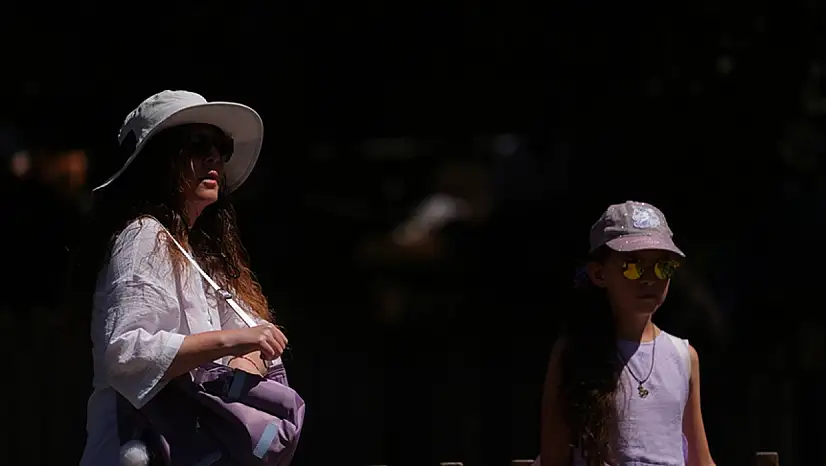 Sıcaklıklar düşmüyor, nem artıyor: Hafta sonu hava nasıl olacak?