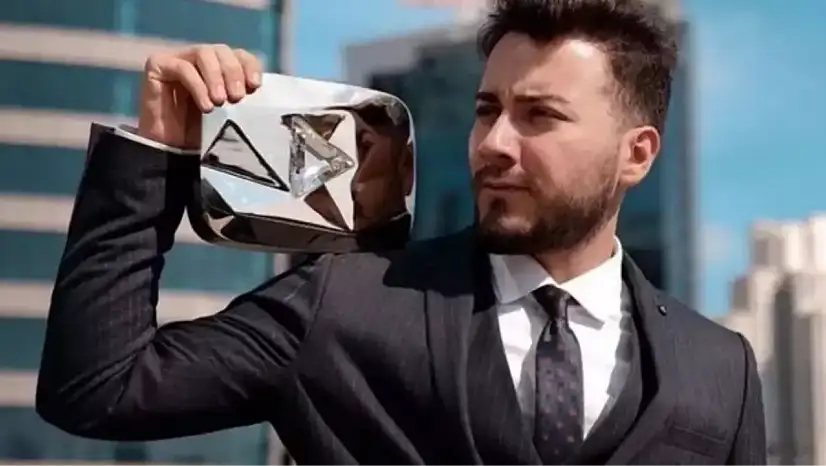 SON DAKİKA! Enes Batur neden gözaltına alındı? Suçu ne, tutuklandı mı? Enes Batur gözaltına mı alındı?