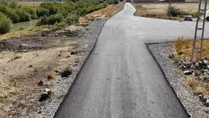 Sütlüce Mahallesi'ne Modern Yollar: Muş'ta Ulaşım Konforu Artıyor