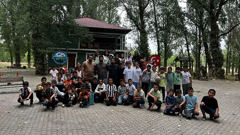 Taşlıçay'da Yaz Kur'an kursu öğrencileri piknikte bir araya geldi