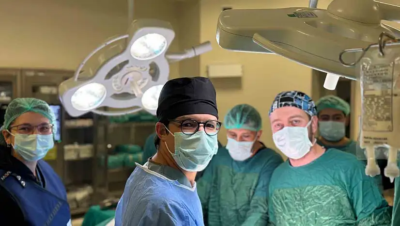 Tatvan'da kapalı omurga cerrahisiyle büyük başarı