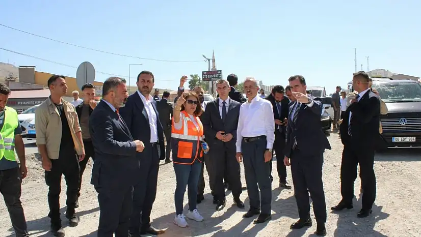 Tatvan Karşıyaka Kavşağı'nda Detaylı İnceleme Yapıldı