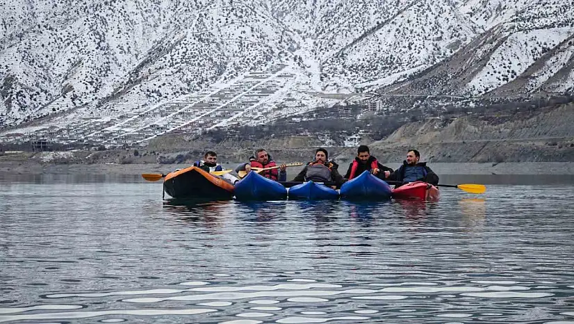 Tortum Gölü'nde kano ve müzikle unutulmaz bir gün yaşandı