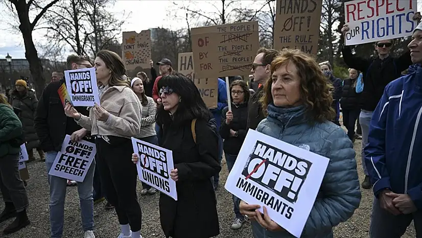 Trump ve Musk Avrupa'da eş zamanlı protesto edildi