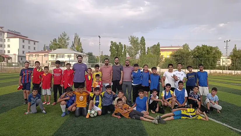 Tutak'ta camiler arası futbol turnuvası başladı