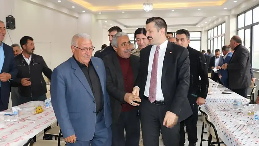 Tutak'ta muhtarlar günü buluşmasında samimi anlar yaşandı