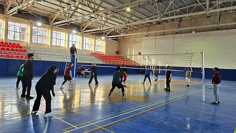 Tutak'ta Voleybol Turnuvasına yoğun ilgi