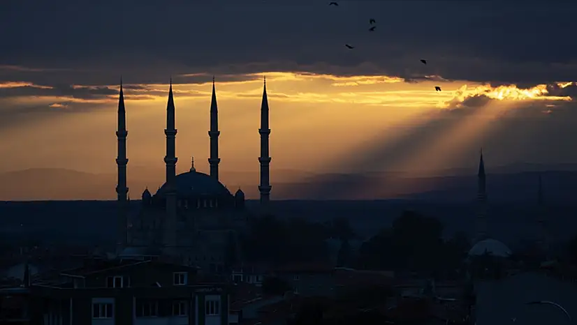 Üç aylar başlıyor: Kandiller ve Ramazan takvimi belli oldu