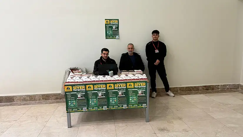 Üniversite kampüsünde siyer farkındalığı
