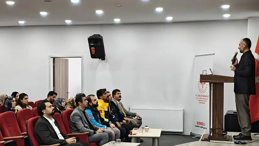 Van'da Aile Ahlakı Semineri Düzenlendi