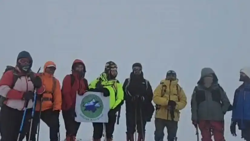 Van'da doğa tutkunlarının hedefi yine Hayal Dağı oldu