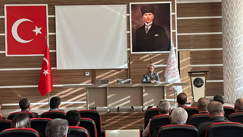 Van'da Peygamberimiz ve Aile Ahlakı Konferansları Sürüyor