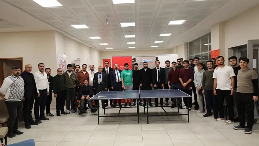 Van'da Sosyal Psikoloji Kampında Dostluk ve Dayanışma Ruhu Masa Tenisi Turnuvasında Buluştu