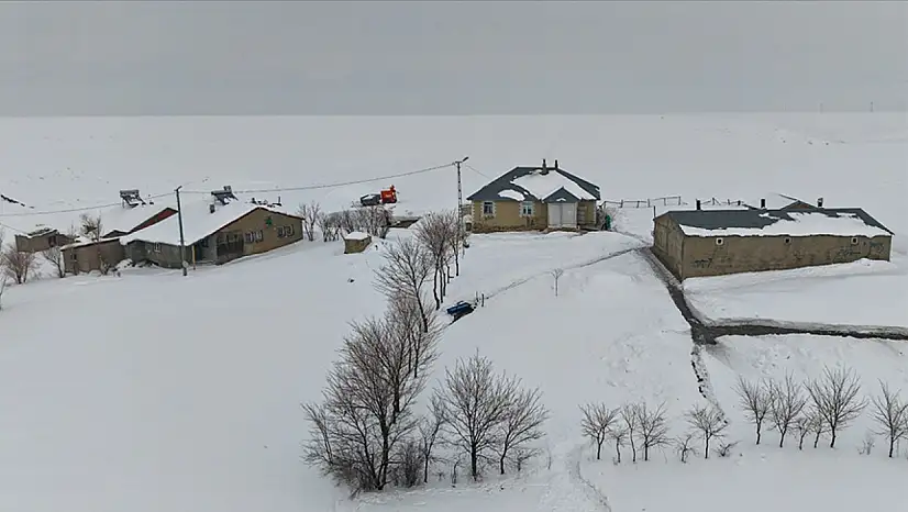 Van'ın dört ilçesinde okullar tatil edildi