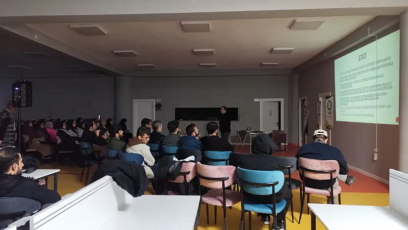 Van YYÜ Diyanet Gençlik Merkezi'nde 2. Kudüs Konferansı Düzenlendi