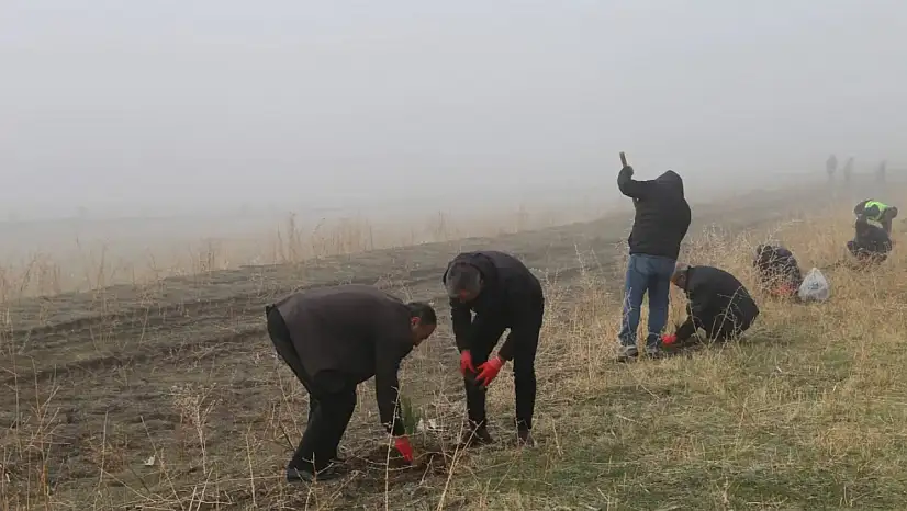 Varto'da 500 Fidan Toprakla Buluştu