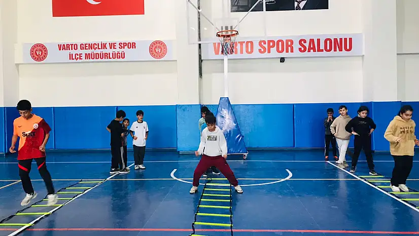 Varto Spor Salonu'nda Yetenek Tarama Antrenmanları Devam Ediyor