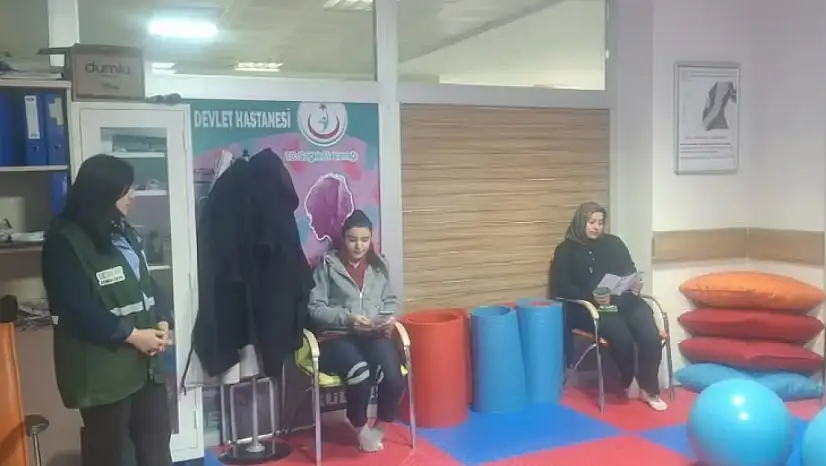 Yeşilay'dan Anne Adaylarına Bilinçlendirme Eğitimik