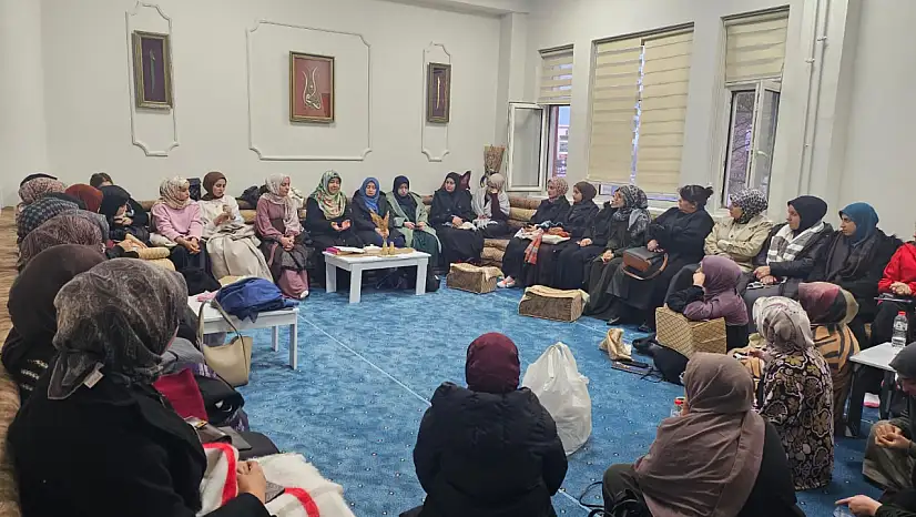 YYÜ Diyanet Gençlik Merkezi'nden Kadınlara Yönelik Anlamlı Eğitim