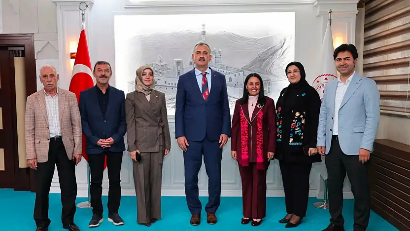 15 Temmuz konferansının ardından Ağrı Valisi Önder Bozkurt'a ziyaret