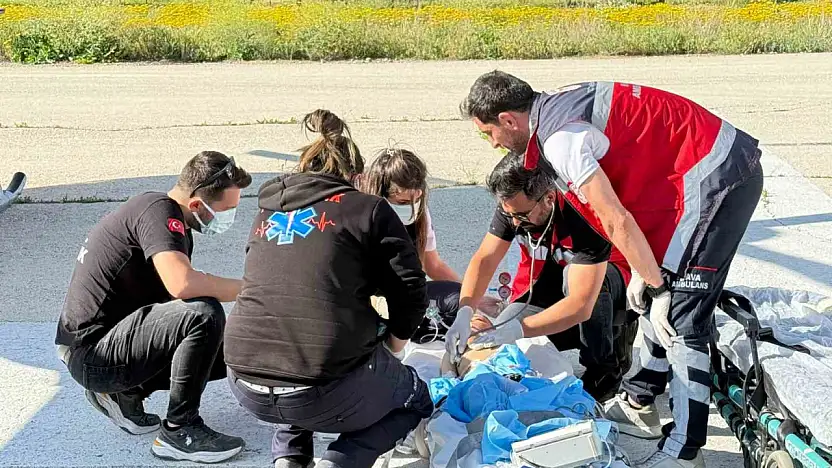 4 yaşındaki çocuk ambulans helikopterle Patnos'tan Malatya'ya nakledildi