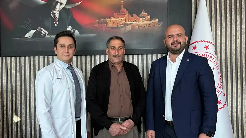 53 yaşındaki hastaya yapılan ameliyat Ağrı'da bir ilke imza attı