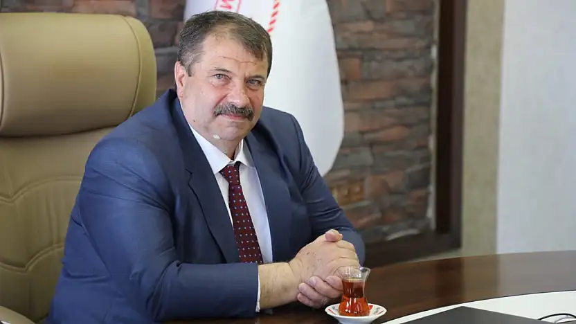 7 yıl bekledi 3 gün oturdu: Yeniden görevden alındı!