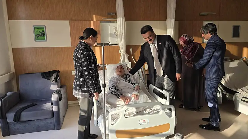 Acu ve Karabulut Mevlid Kandili'nde hastaları unutmadı