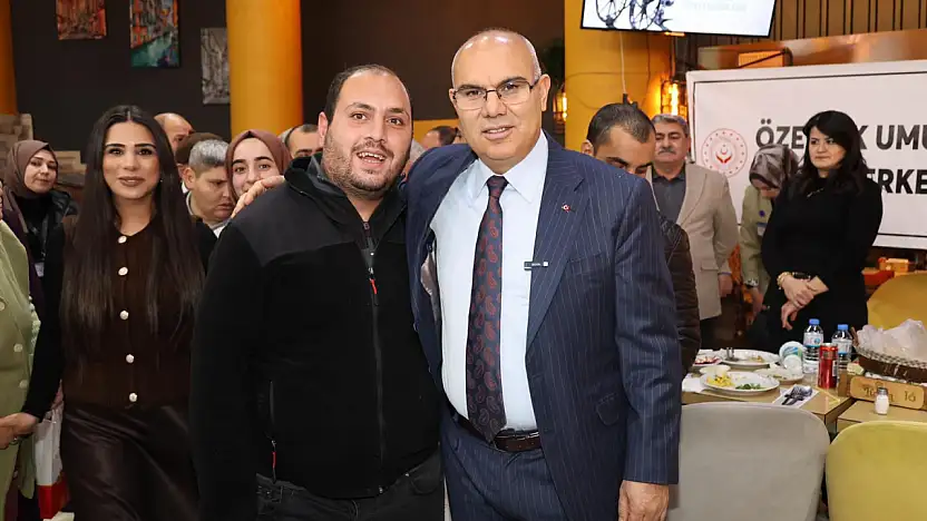 Ağrı'da 3 Aralık buluşması: Vali Koç özel bireylerle bir araya geldi