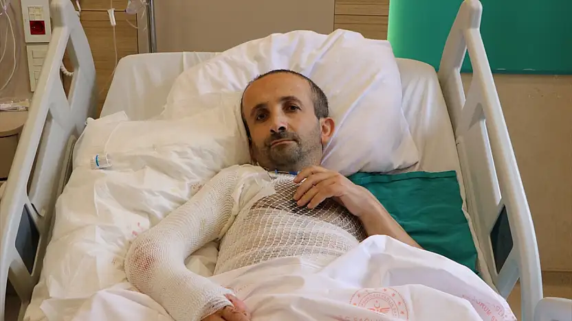 Ağrı'da banyo yaparken epilepsi nöbeti geçiren hastanın kolu kesilmekten kurtarıldı