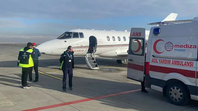 Ağrı'da Doğan Prematüre Bebek İçin Ambulans Uçak Devreye Alındı