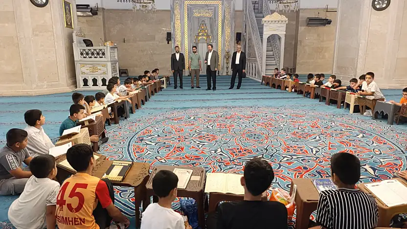Ağrı'da ilçe müftüleri Patnos'ta bir araya geldi
