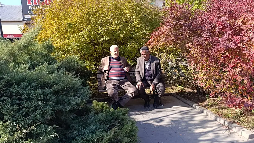 Ağrı'da kış gelmeden önceki son güneşli gün böyle geçti