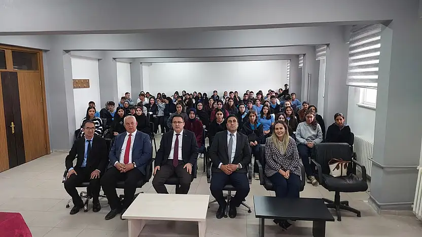 Ağrı'da lise öğrencilerine vergi bilinci eğitimi verildi