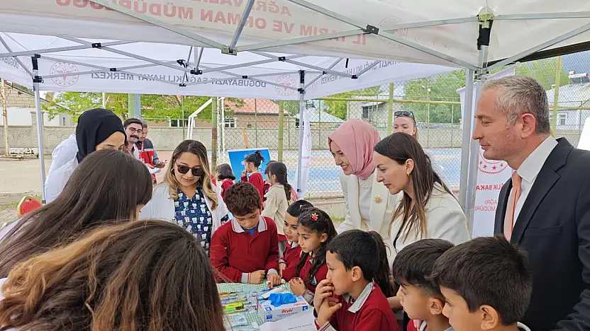 Ağrı'da öğrencilere yönelik sağlık ve eğitim programı düzenlendi