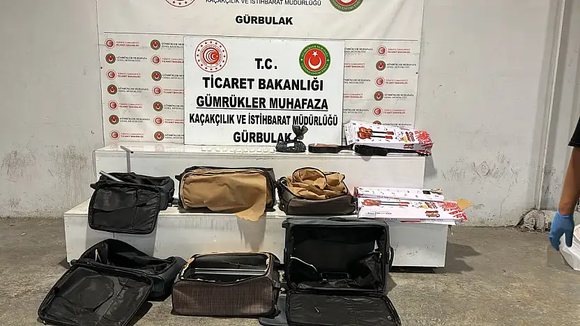 Ağrı'da oyuncak gitar ve TIR'da 23 kilodan fazla uyuşturucu ele geçirildi