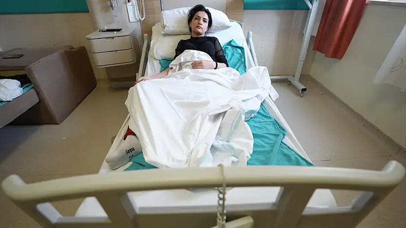 Ağrı'da sıcak su torbası genç kızı hastanelik etti