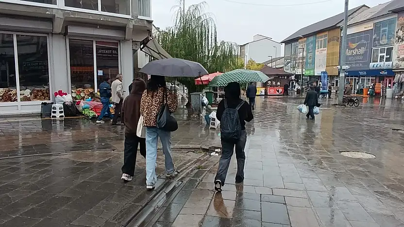 Ağrı'da sonbahar yağmuru etkisini sürdürüyor