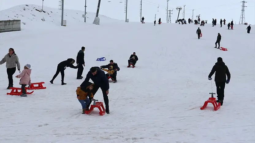 Ağrı'da sporla güçlenen çocuklara moral dopingi