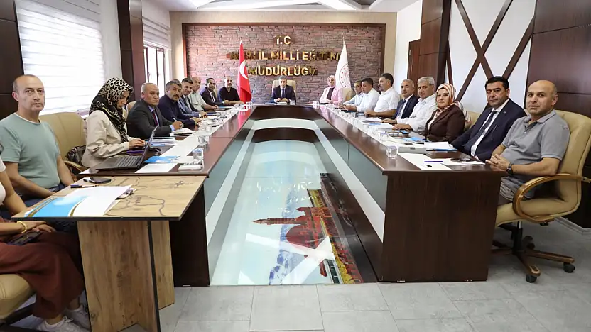 Ağrı'da yeni eğitim dönemi için yol haritası belirlendi