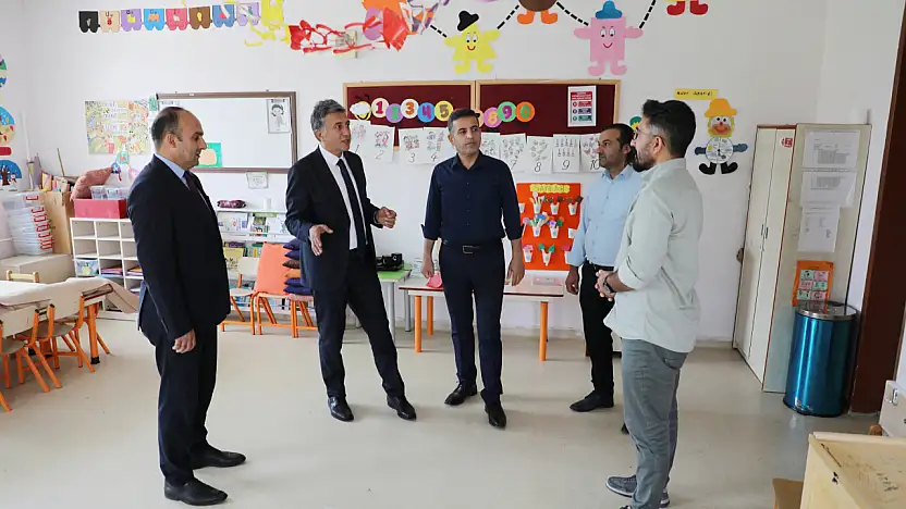 Ağrı'da yeni eğitim yılı için yoğun mesai devam ediyor