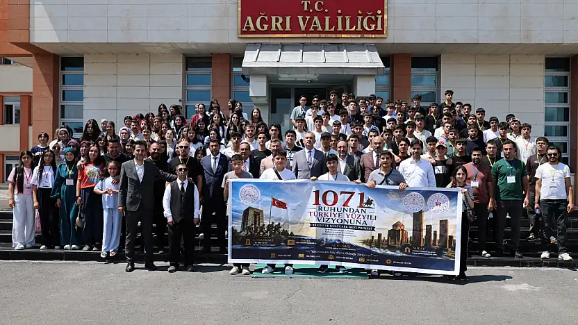 Ağrı'dan son öğrenci kafilesi tarih ve medeniyet yolculuğuna çıktı