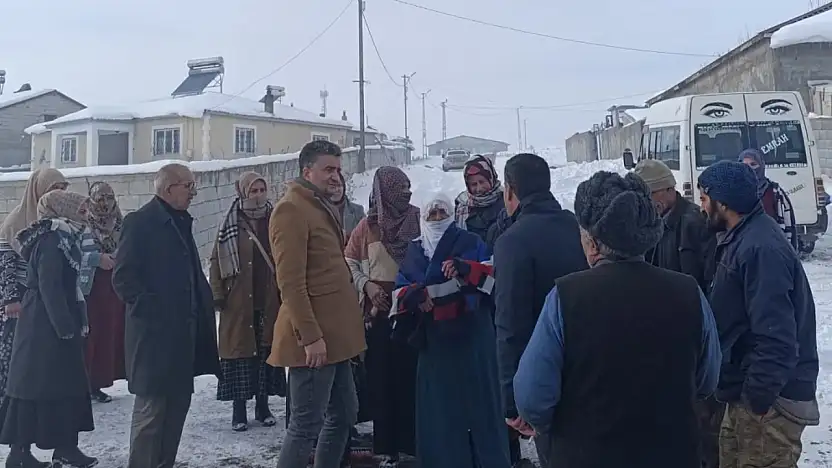 Ağrı Diyadin'de su yok, yollar kapalı iddiası