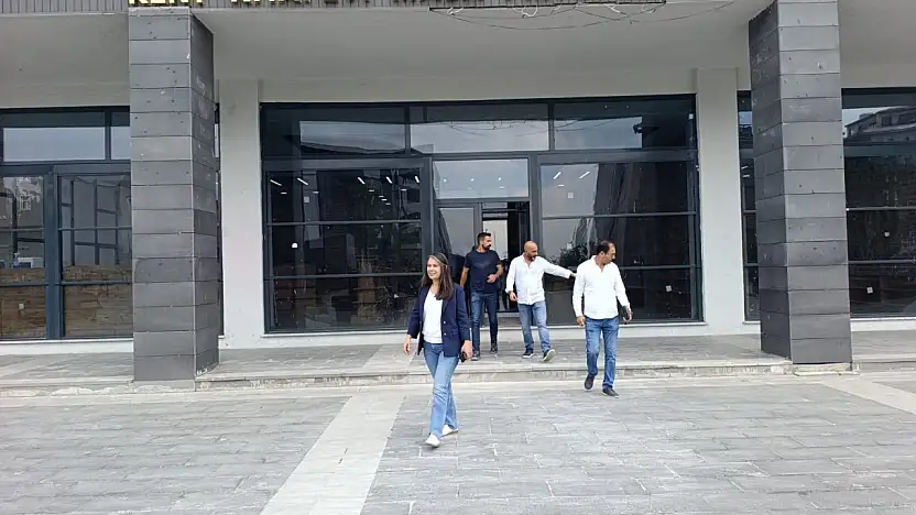 Ağrı Kent Kütüphanesi'nde hazırlıklar sona yaklaştı