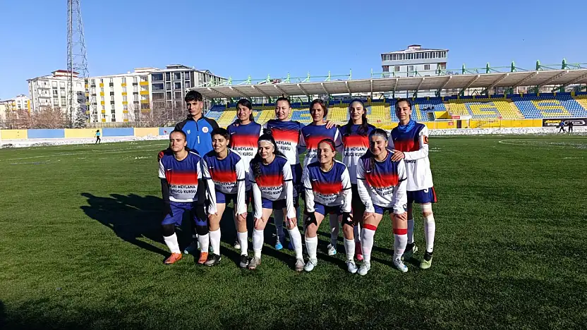 Ağrı'nın altın kızları sahasında kazandı!