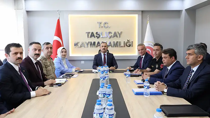 Ağrı'nın güvenlik ve asayiş başlıkları Taşlıçay'da masaya yatırıldı