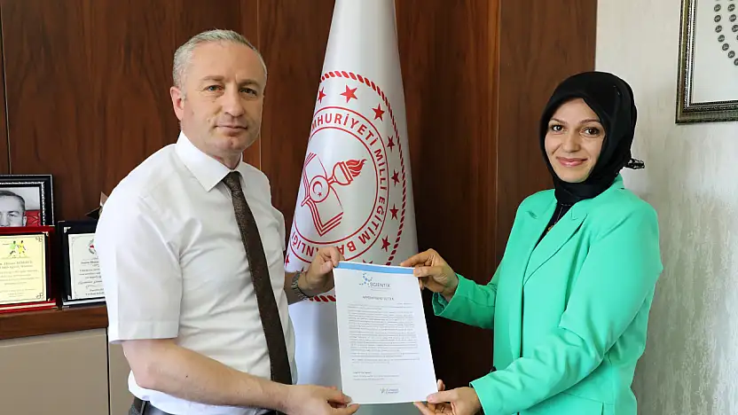 Ağrı'nın ikinci Scientix Elçisi Gülten Sökmen Özmüş oldu