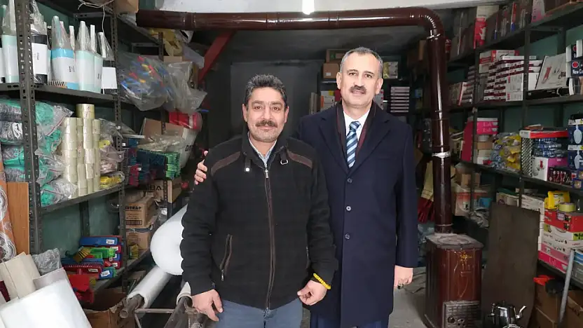 Ağrı'nın yeni Valisi Bozkurt, sahaya indi esnafı dinledi