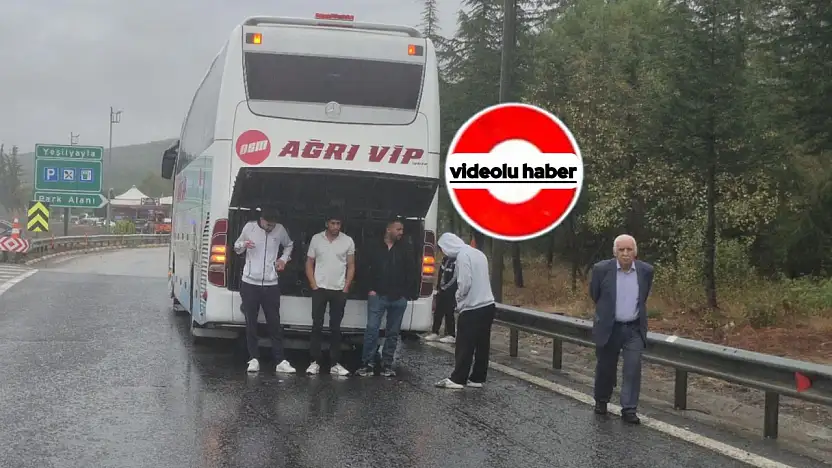 Ağrı otobüsü Düzce'de kaza yaptı! Yolcular çareyi bagaj kapağında buldu