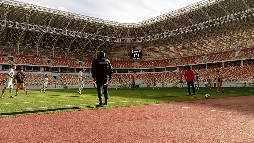 Ağrı Spor deplasmandan 1 puanla döndü